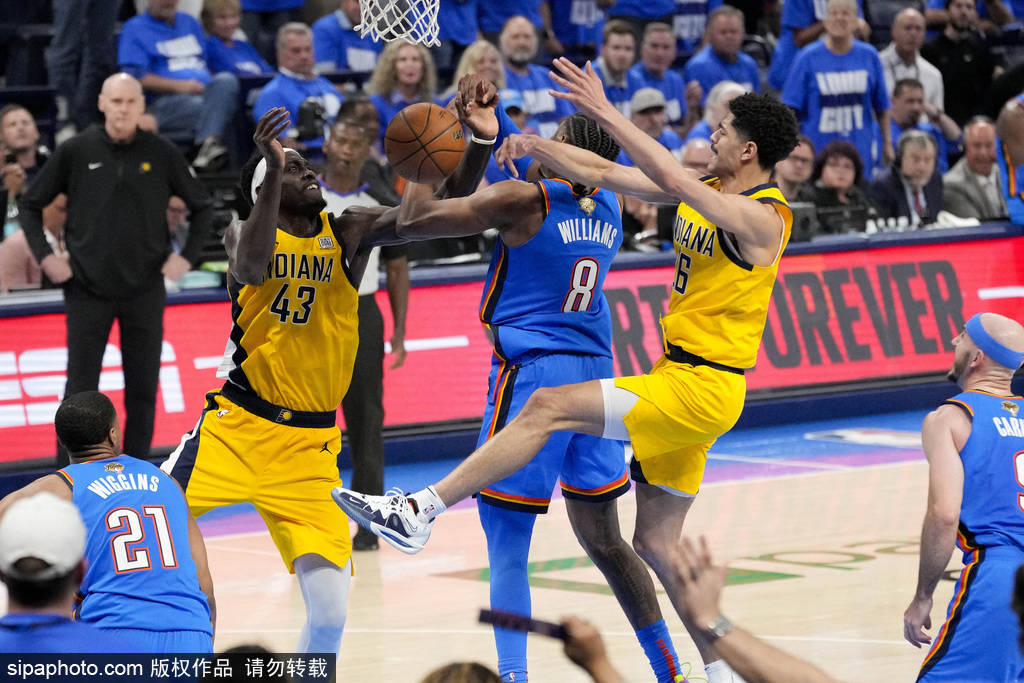 包含猛龙球迷狂热助威,球队表现稳定的词条 包含猛龙球迷狂热助威,球队表现稳定的词条