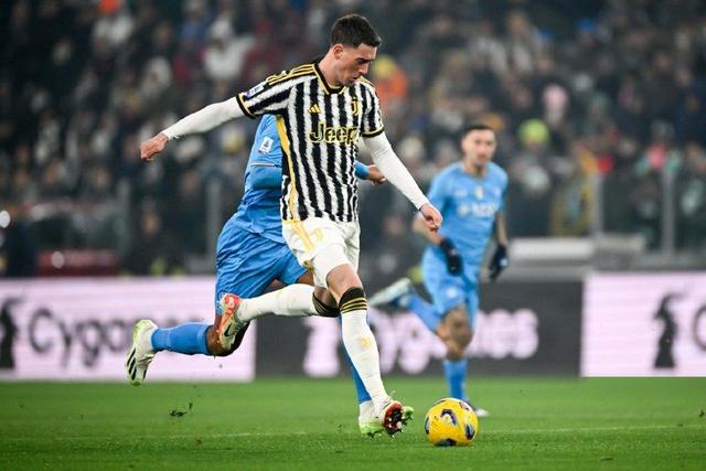 B体育体育app下载地址-那不勒斯主场爆冷惜败，保住前六排名继续艰辛牵动的简单介绍