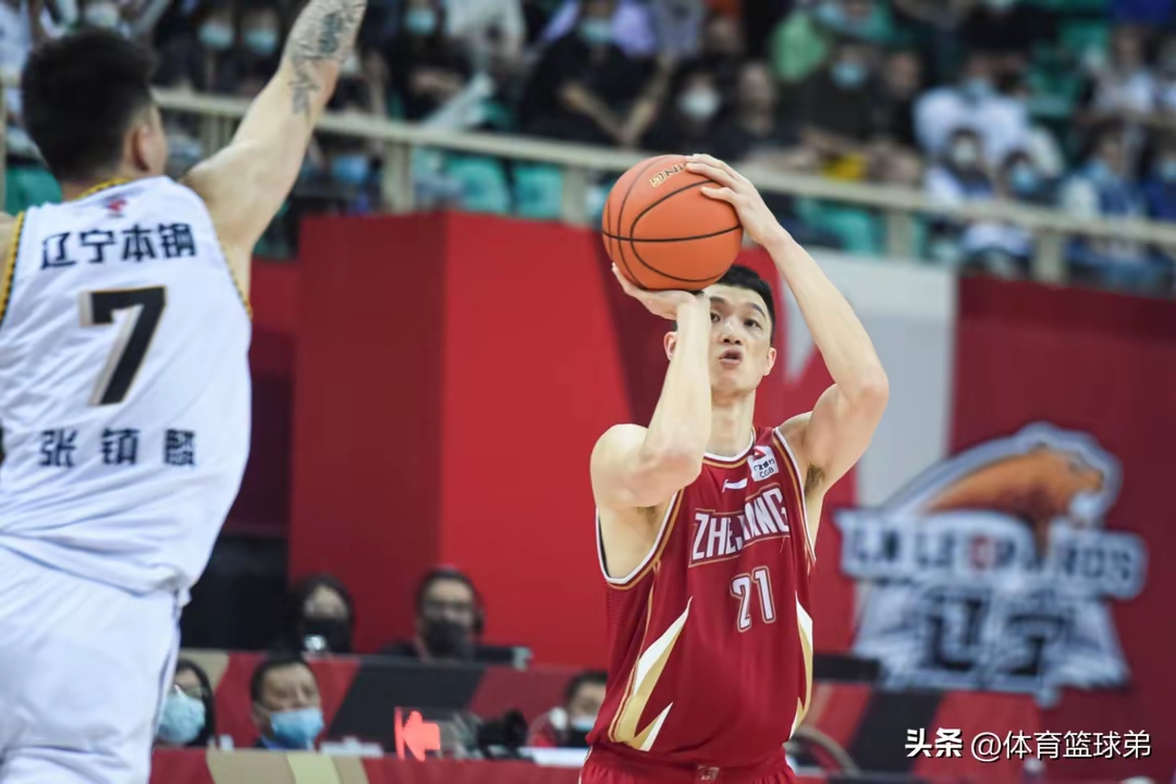 B体育体育注册-新疆男篮在与广厦队的激战中取得胜利