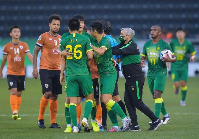 包含绝世进球!中超球员亚冠资格赛表现出色助球队前行的词条