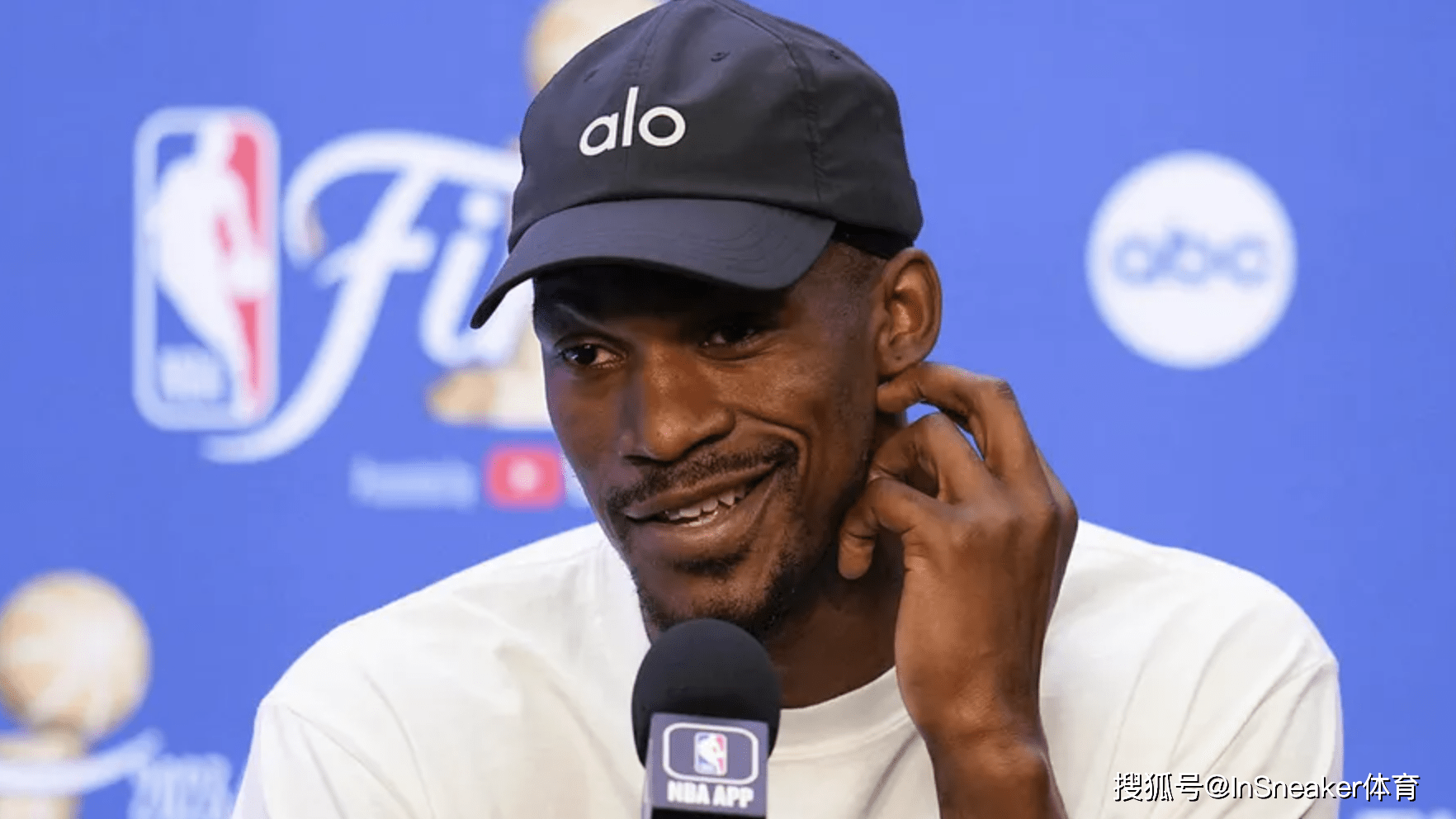 包含篮球传奇退役仪式感动球迷泪如雨下的词条