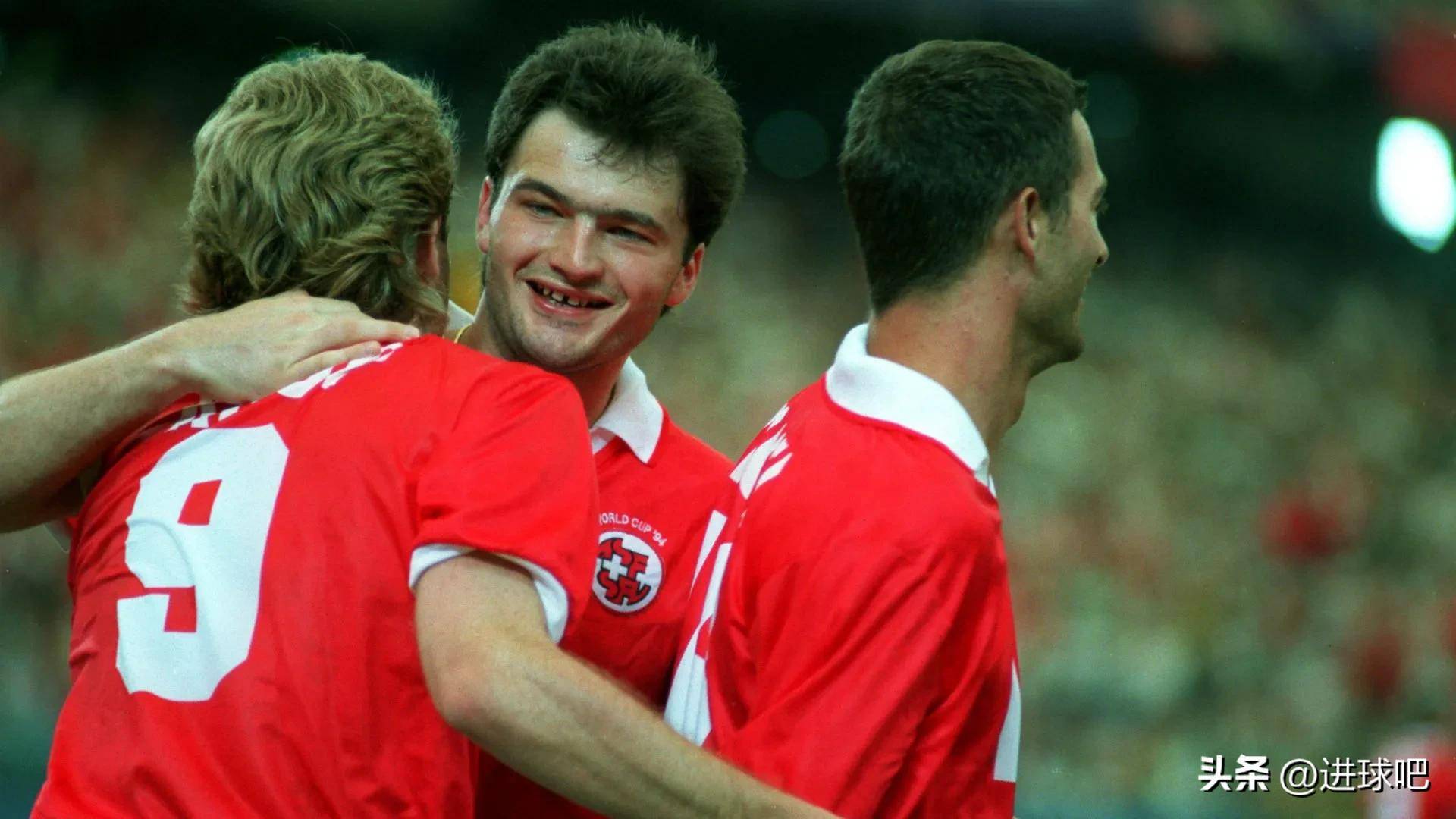 瑞士球队表现突出，取得胜利晋级