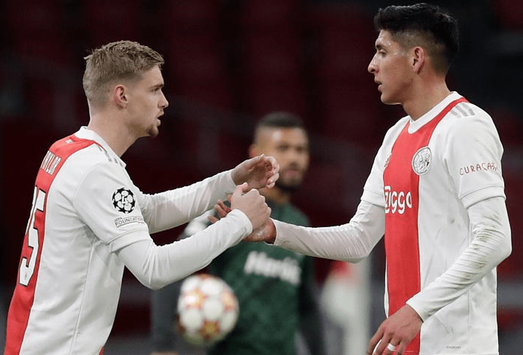 B体育体育中国官网-阿贾克斯-胜里昂锁定小组头名的简单介绍